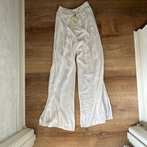 Salty Lemon white gauze pants with side slits